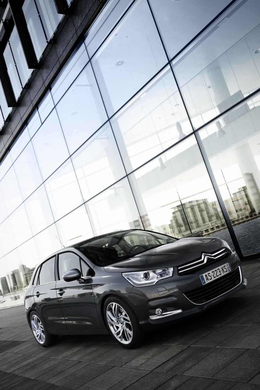 Citroen C4 2010 года  (фото 93 из 147)
